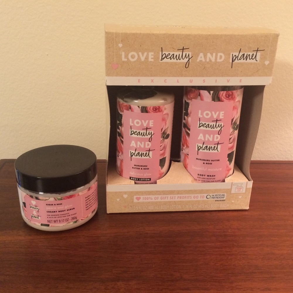 New Love Beauty & Planet gift set